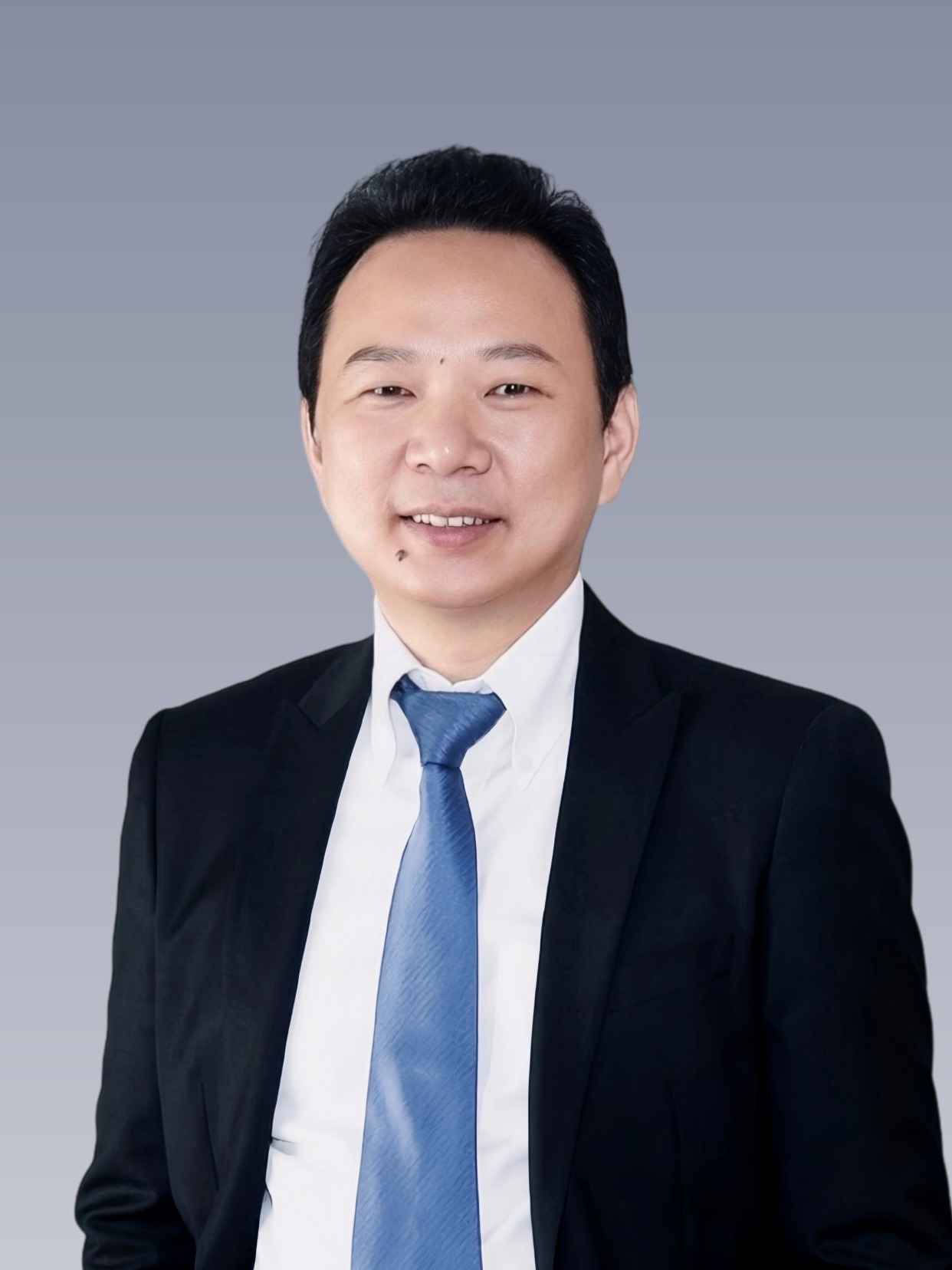 陈健