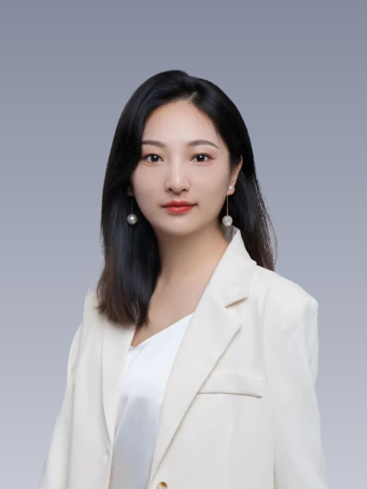 范明媛