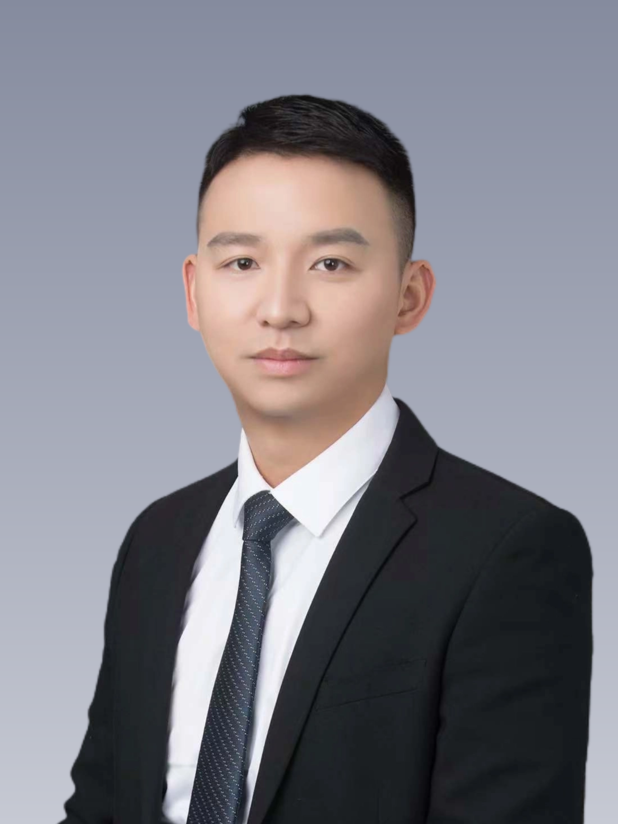 李根